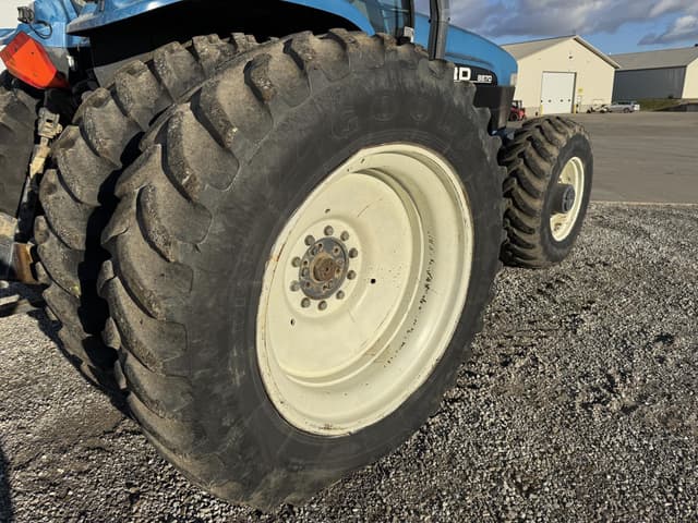 Image of New Holland 8870 equipment image 3