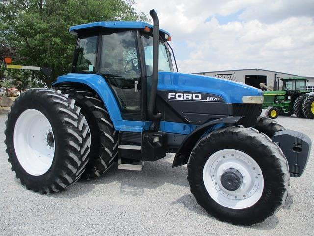 Image of New Holland 8870 equipment image 1