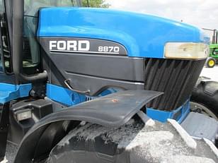 Main image New Holland 8870 11