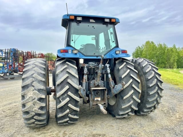Image of New Holland 8970 equipment image 4