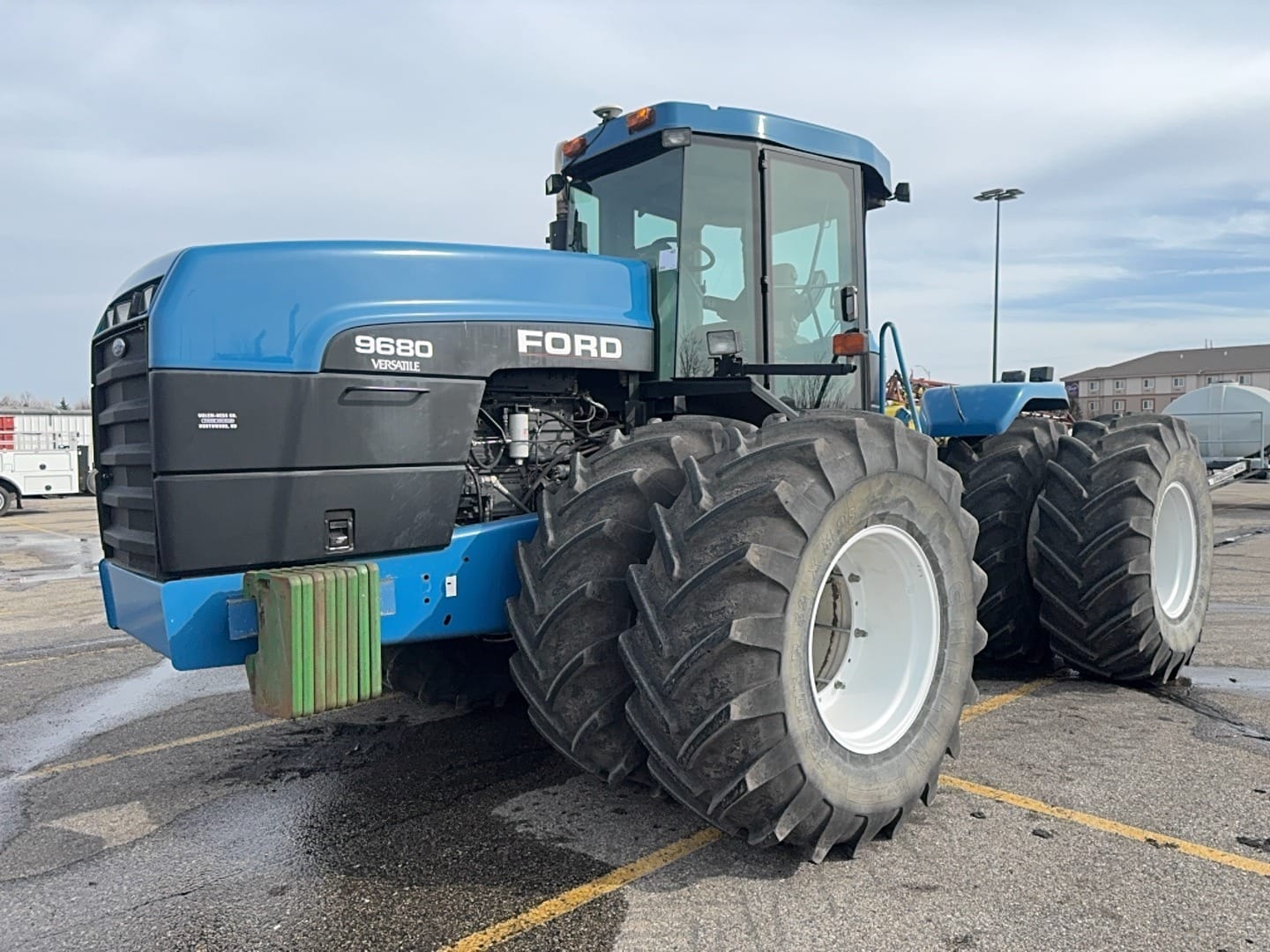 1994 Ford 9680 Equipment Image0