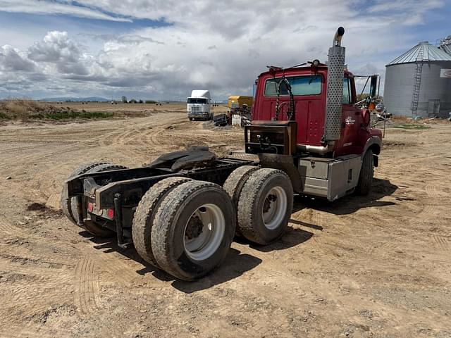 Image of Ford Aeromax L9000 equipment image 4