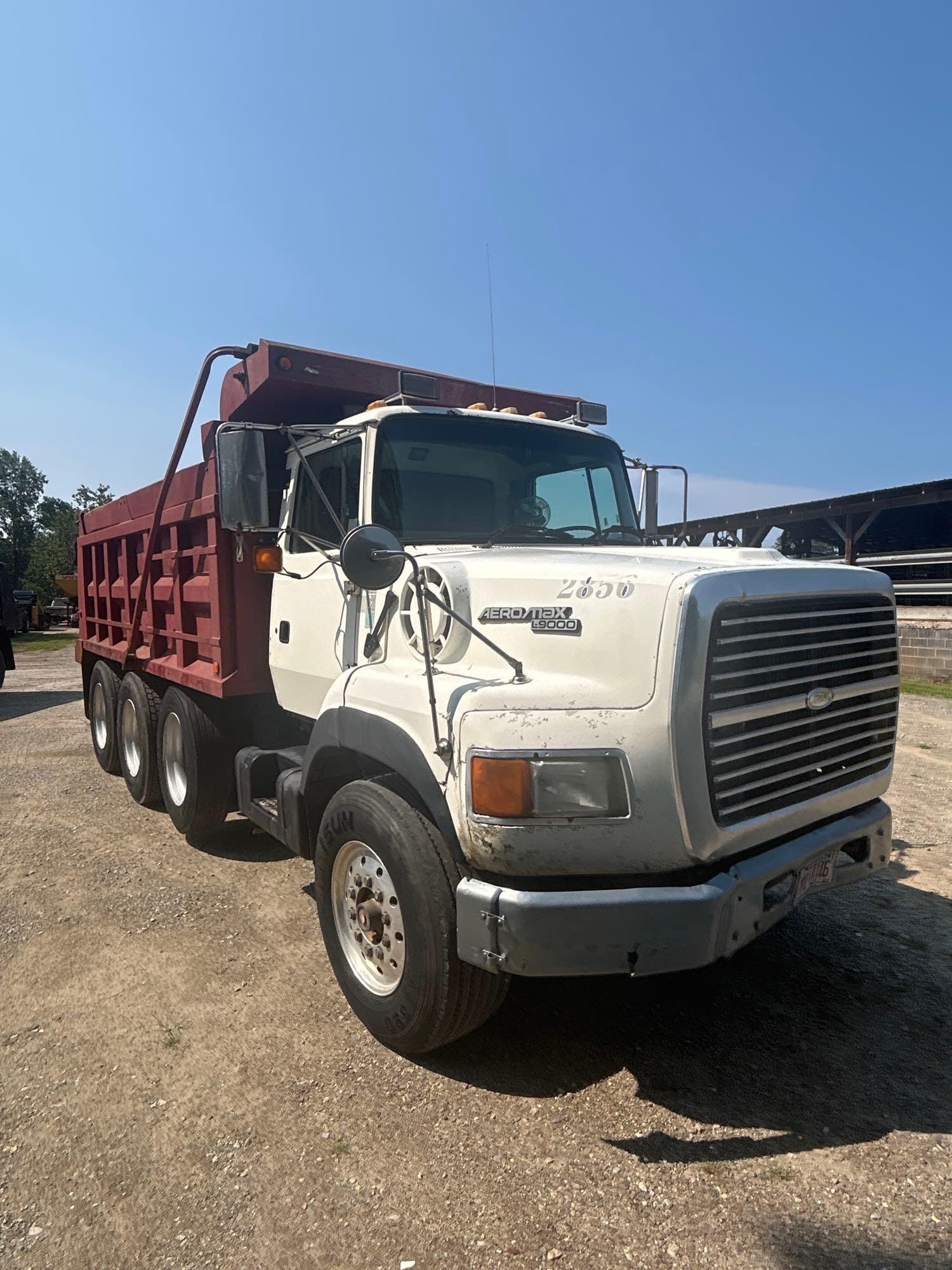 1994 Ford Aeromax L9000 Equipment Image0