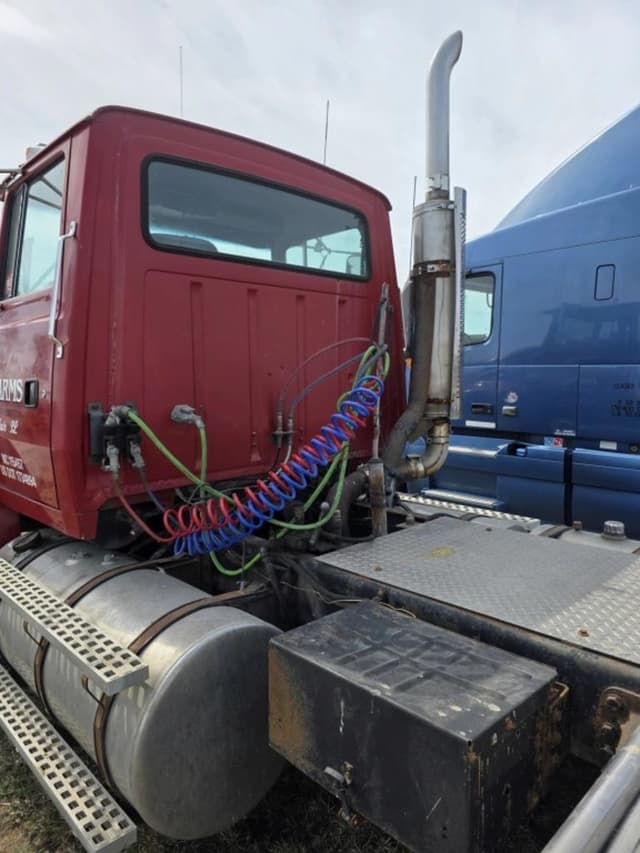 Image of Ford Aeromax equipment image 4