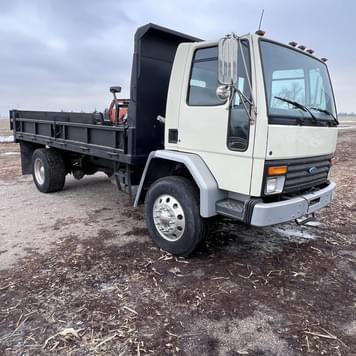 Main image Ford CF8000