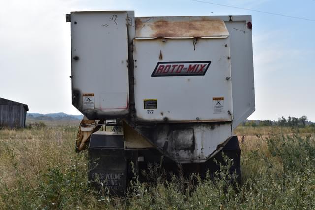 Image of Ford CF8000 equipment image 3