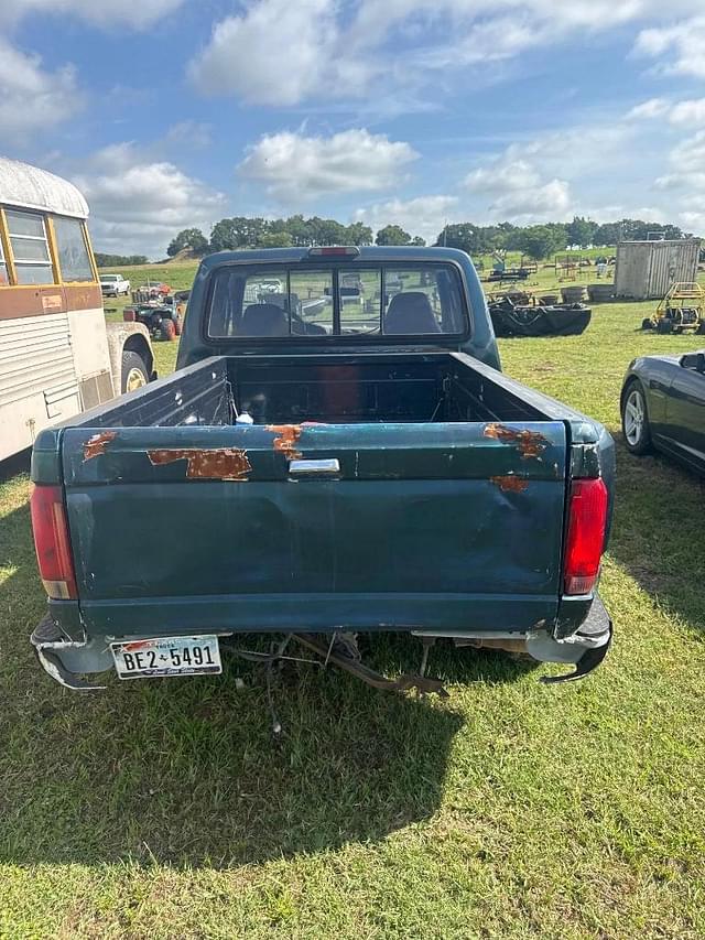 Image of Ford F-150 equipment image 4