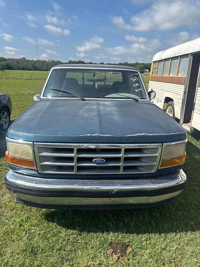 Image of Ford F-150 equipment image 1
