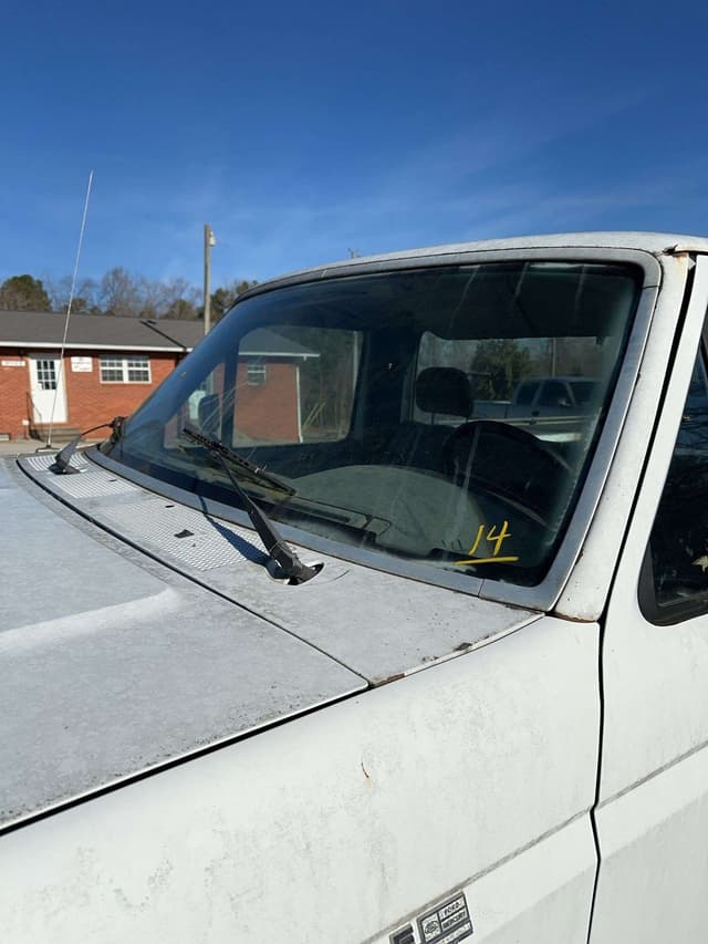 Image of Ford F-150 equipment image 3