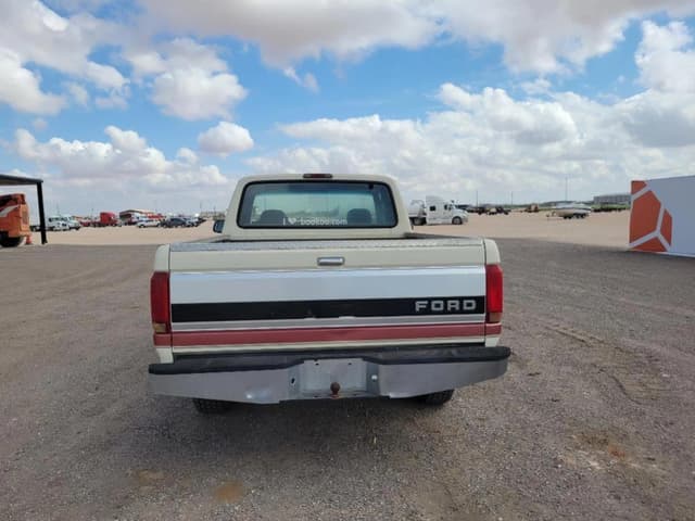 Image of Ford F-150 equipment image 3