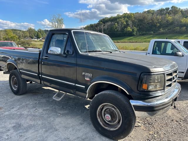 Image of Ford F-250 equipment image 1