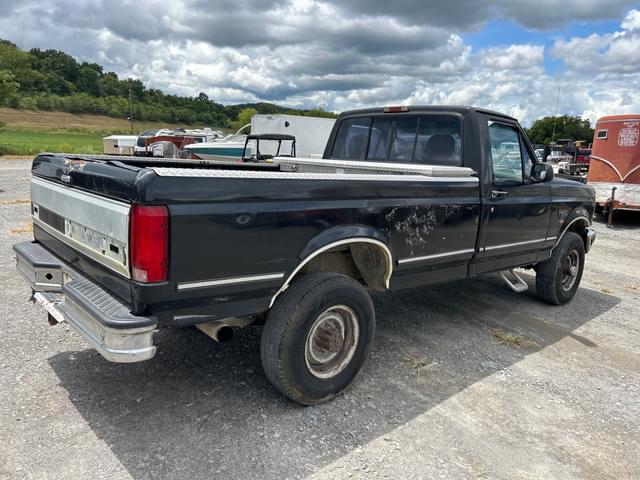 Image of Ford F-250 equipment image 3
