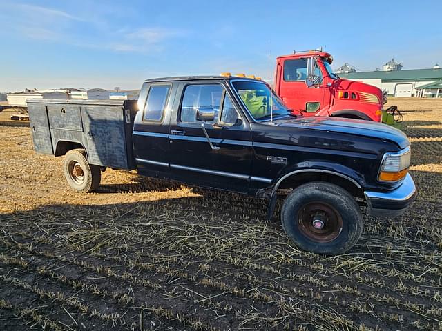 Image of Ford F-250 equipment image 3