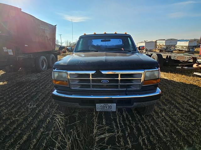 Image of Ford F-250 equipment image 1