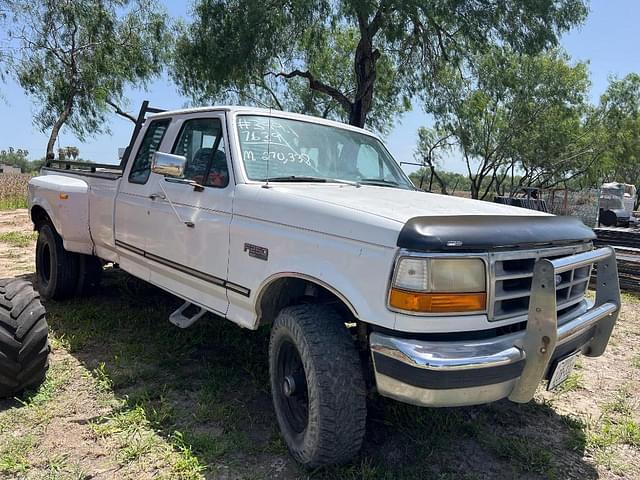 Image of Ford F-250 equipment image 1
