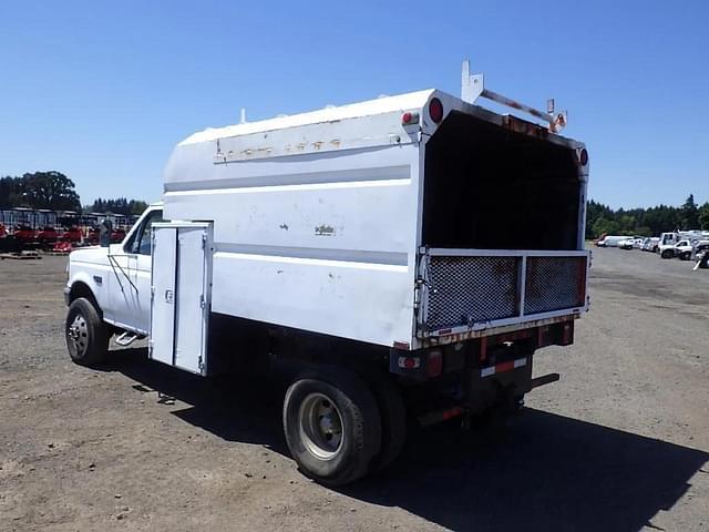 Image of Ford F-350 equipment image 4