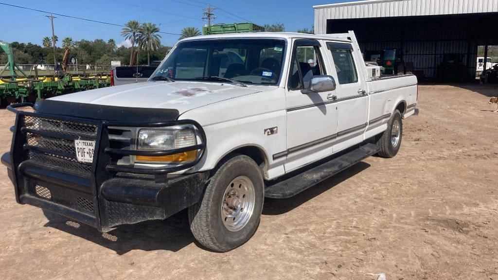 Image of Ford F-350 Primary image