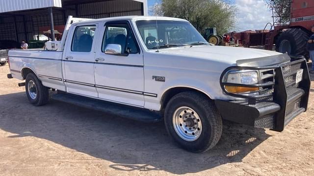 Image of Ford F-350 equipment image 1