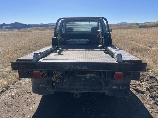 Image of Ford F-350 equipment image 3