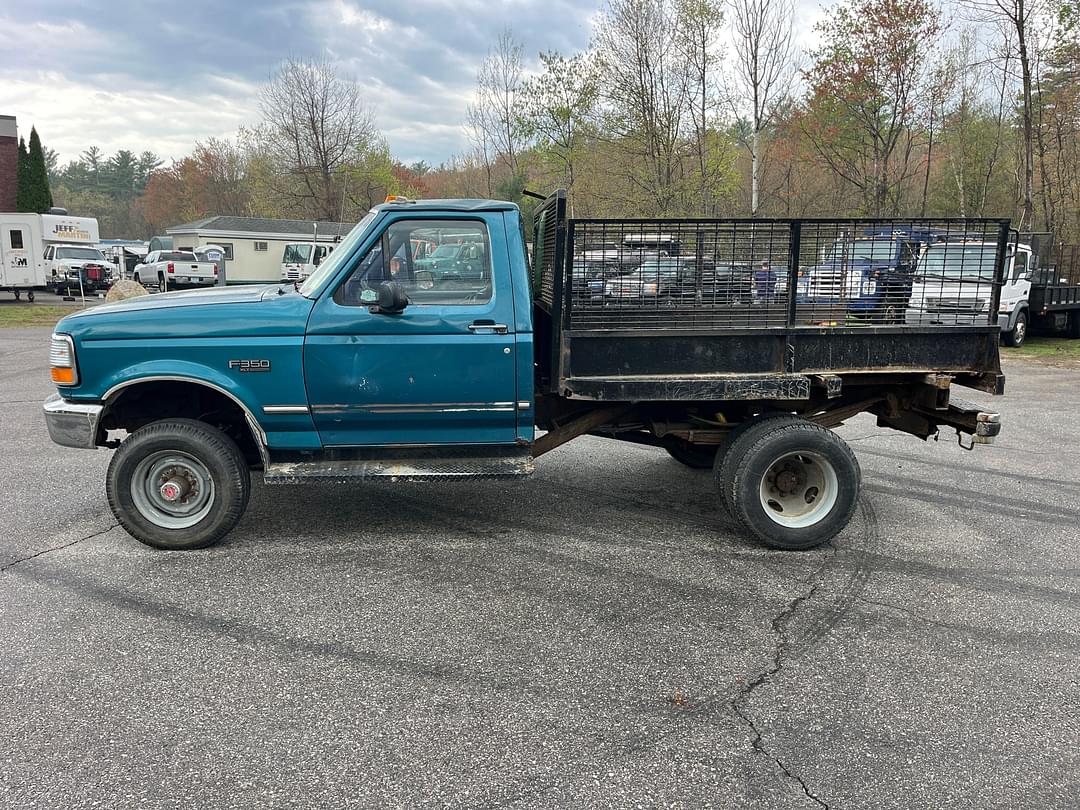 Image of Ford F-350 Primary image