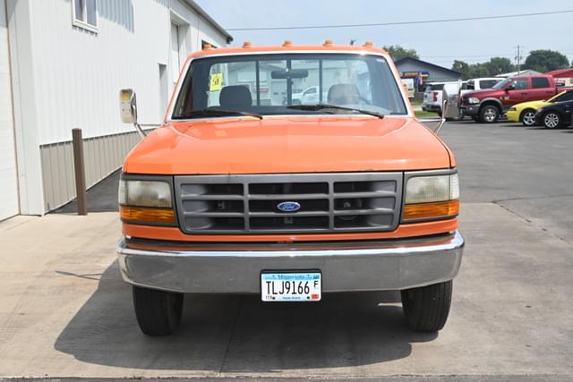 Image of Ford F-350 equipment image 4