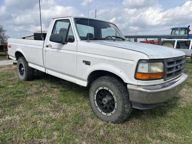 Image of Ford F-150 equipment image 1