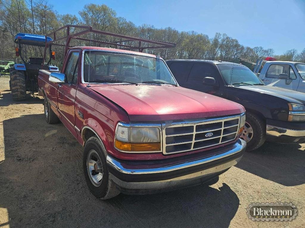 1994 Ford F-150 Equipment Image0