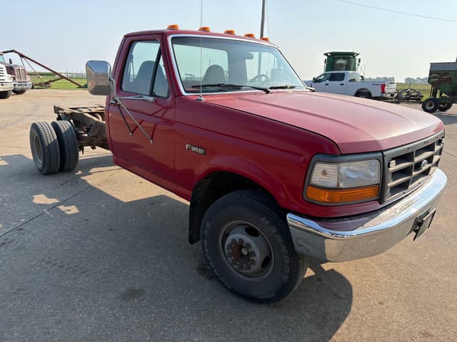 Image of Ford F-250 equipment image 2