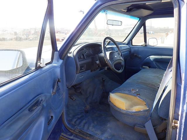Image of Ford F-250 equipment image 4