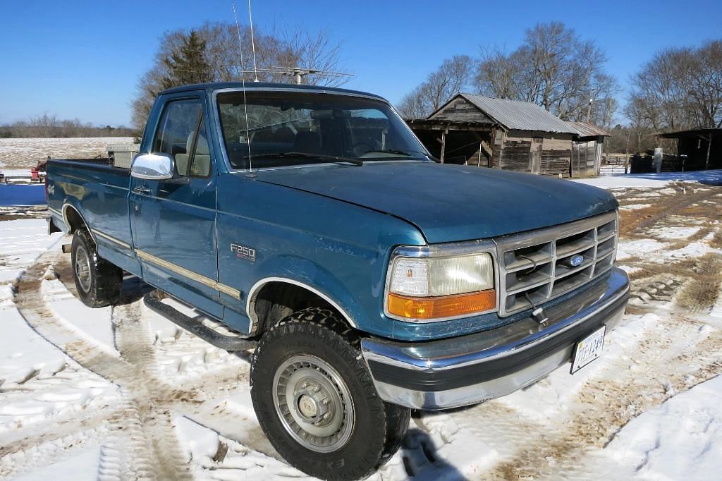 Image of Ford F-250 Primary image