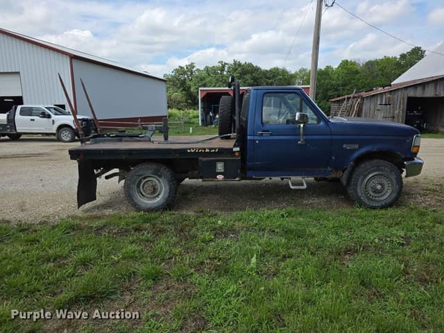 Image of Ford F-250 equipment image 3