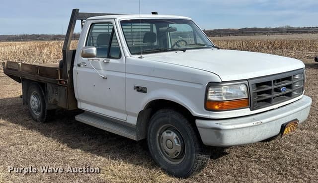 Image of Ford F-250 equipment image 2