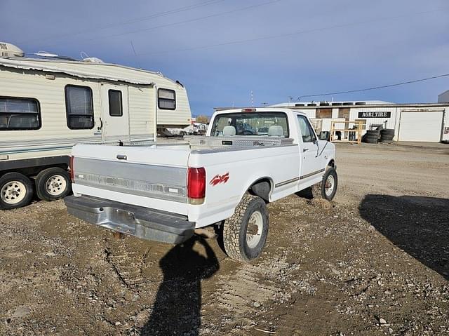 Image of Ford F-250 equipment image 1