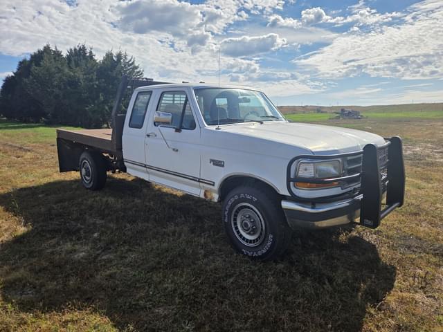 Image of Ford F-250 equipment image 1