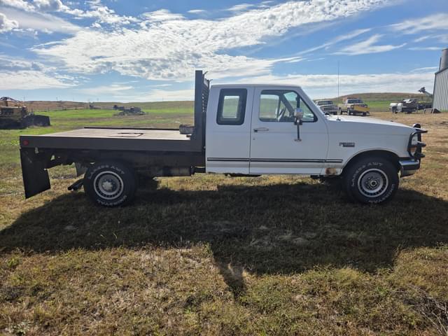 Image of Ford F-250 equipment image 2