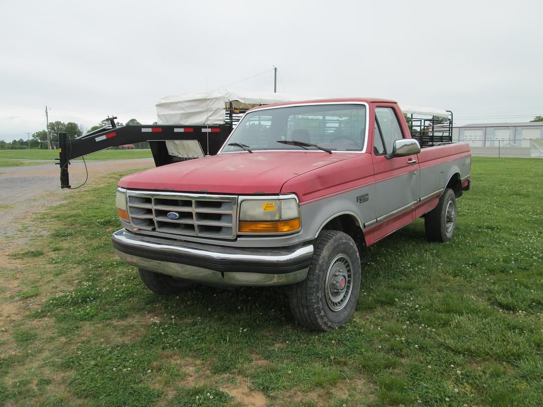 Image of Ford F-250 Primary image