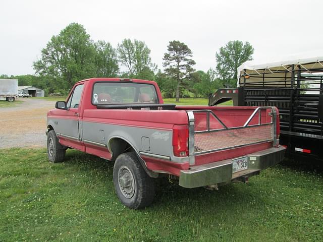 Image of Ford F-250 equipment image 3