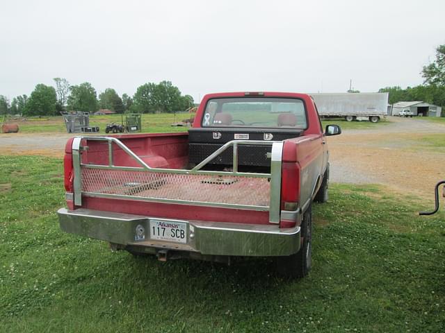 Image of Ford F-250 equipment image 2