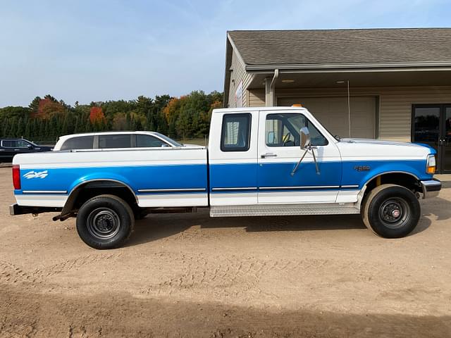 Image of Ford F-250 equipment image 3