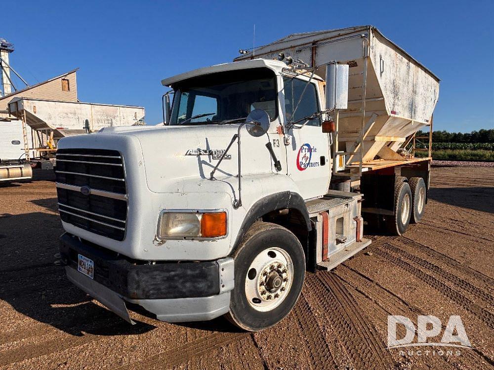 Image of Ford L9000 Primary image