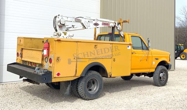 Image of Ford F-350 equipment image 4