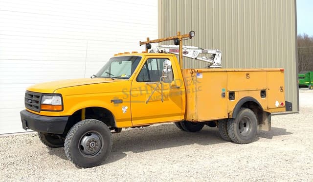 Image of Ford F-350 equipment image 1