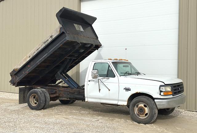 Image of Ford F-350 equipment image 1