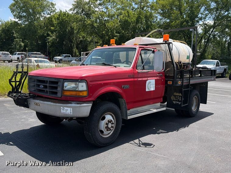 1994 Ford F-350 Equipment Image0