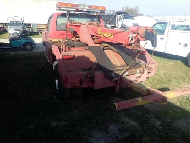 Image of Ford F-350 equipment image 3