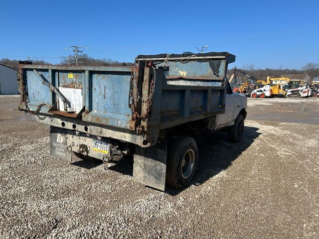 Image of Ford F-550 equipment image 3