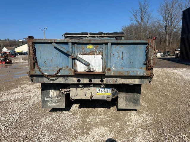 Image of Ford F-550 equipment image 2