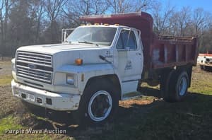 1994 Ford F-600 Image