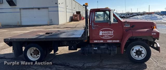 Image of Ford F-600 equipment image 3