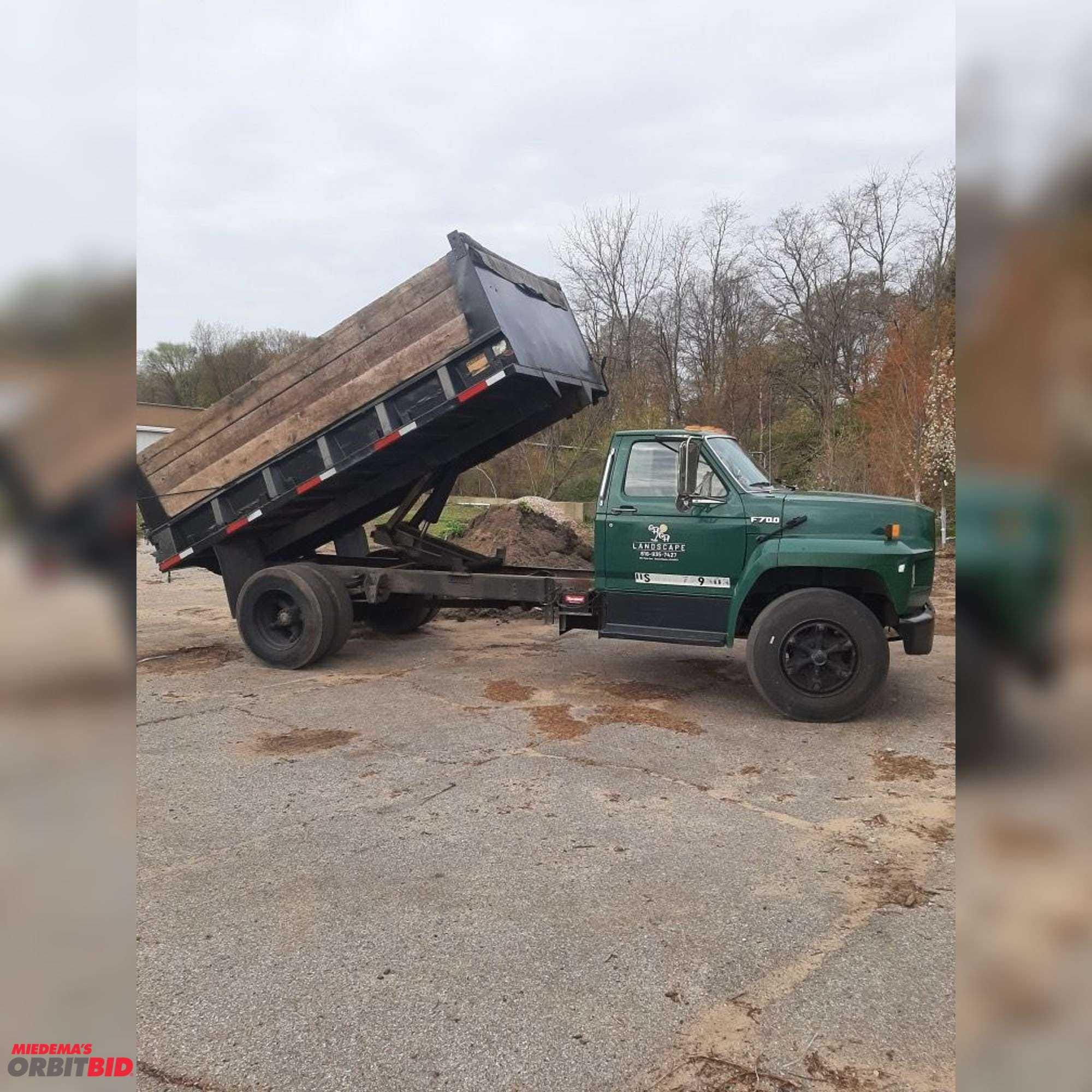 Main image Ford F-700